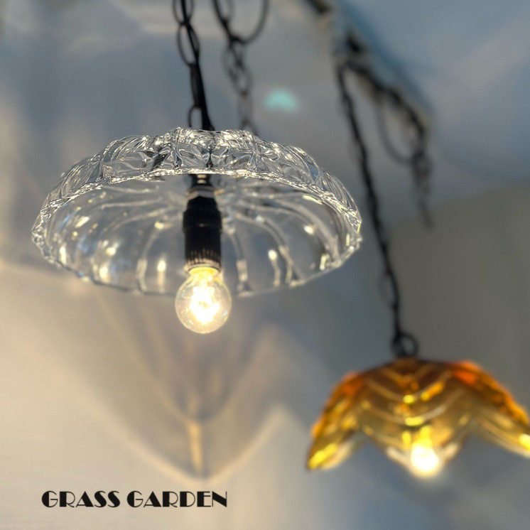 アンティークガラスペンダントランプ　GA04