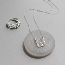 silver925｜ヴィンテージガラスの透明な花ネックレス［Aスクエア］ 8枚目の画像