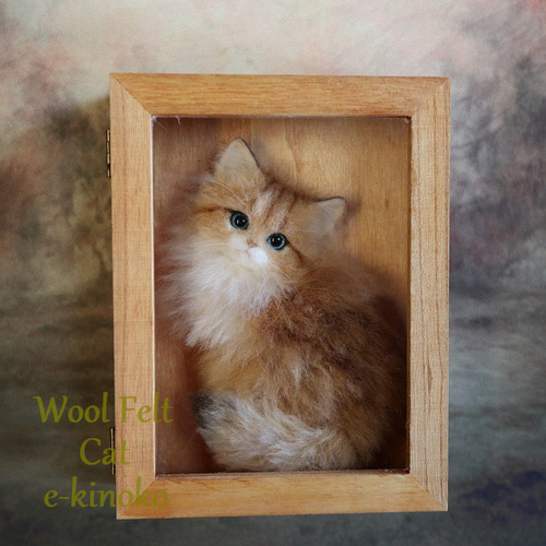 箱中ノ猫013 羊毛フェルト 壁掛け インテリア雑貨 置物 チンチラ 