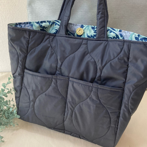 雨の日もご機嫌に♪上質なひょうたんナイロンキルトの撥水バッグ