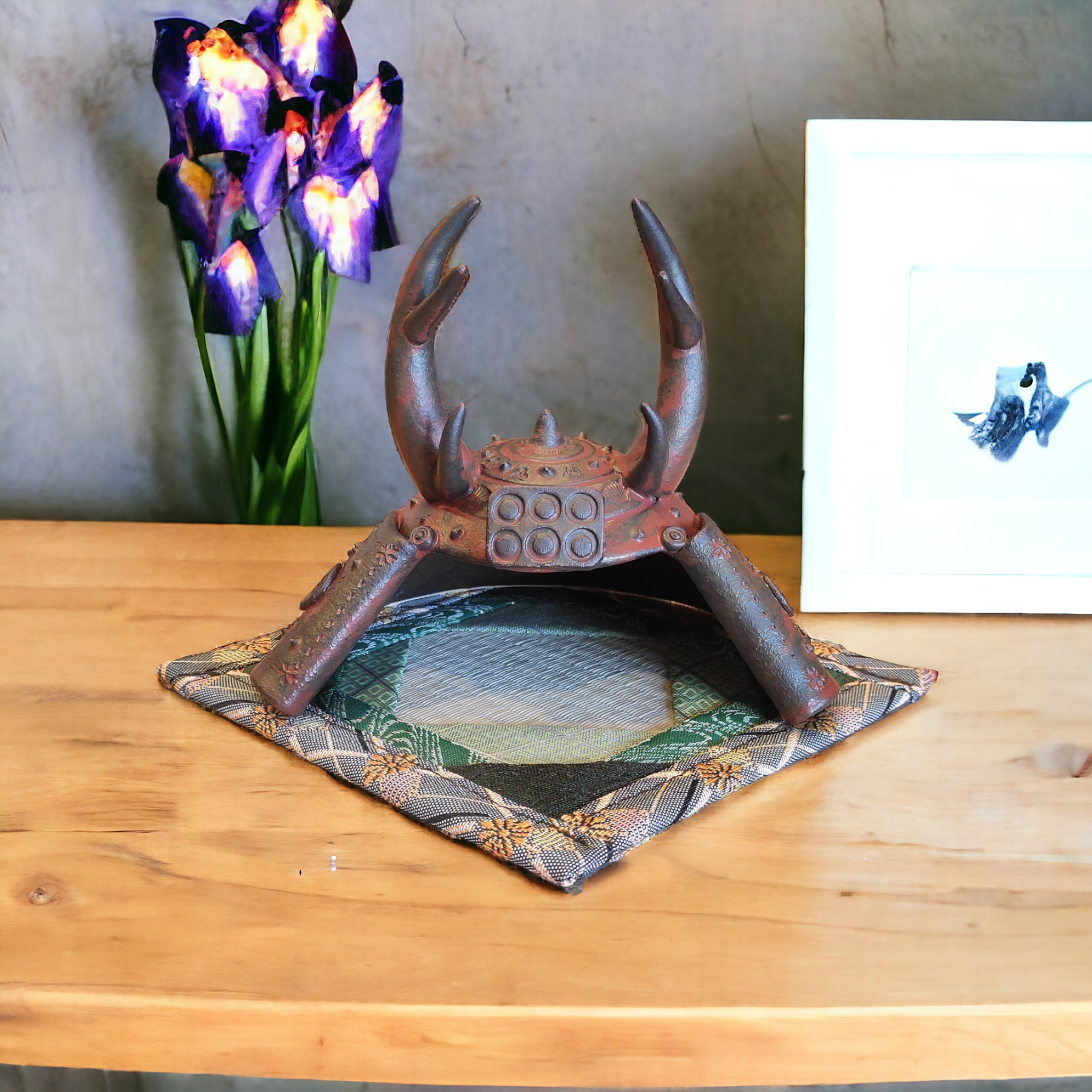 陶器の兜「鹿角」渋赤１～２日以内に発送