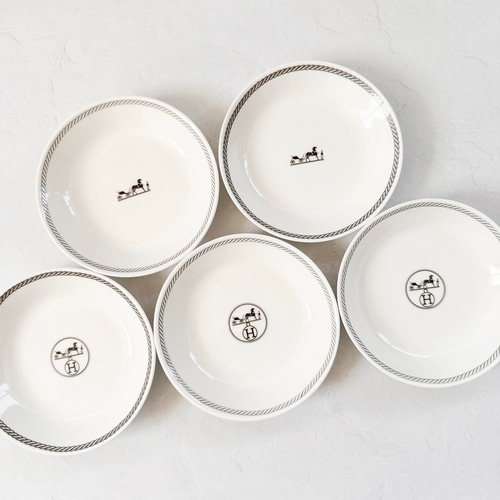 27131467_1