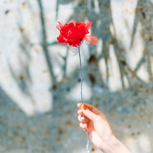 自由に曲げて空間にとける咲き編みの花｜大きいカーネーション｜レッド 10枚目の画像