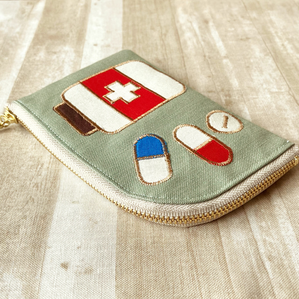 お薬L字ファスナーポーチ【ピスタチオ】 3枚目の画像