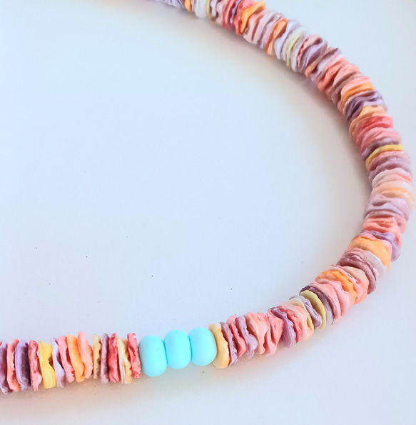 ひとめぼれカラフルシェルネックレス ターコイズブルー シェルピアスと