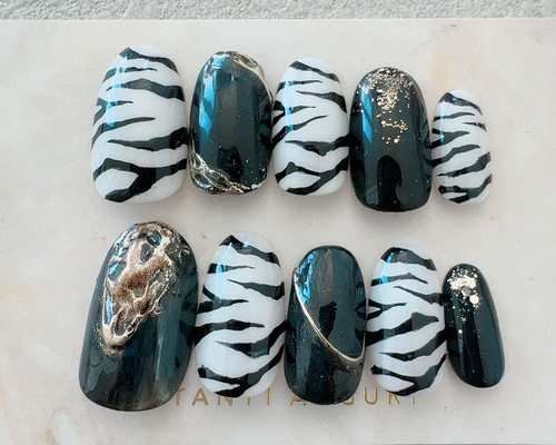 ネイルカラー 白 黒 灰系 まとめ売り a9fd29a33294db57751994b5f3bd2a