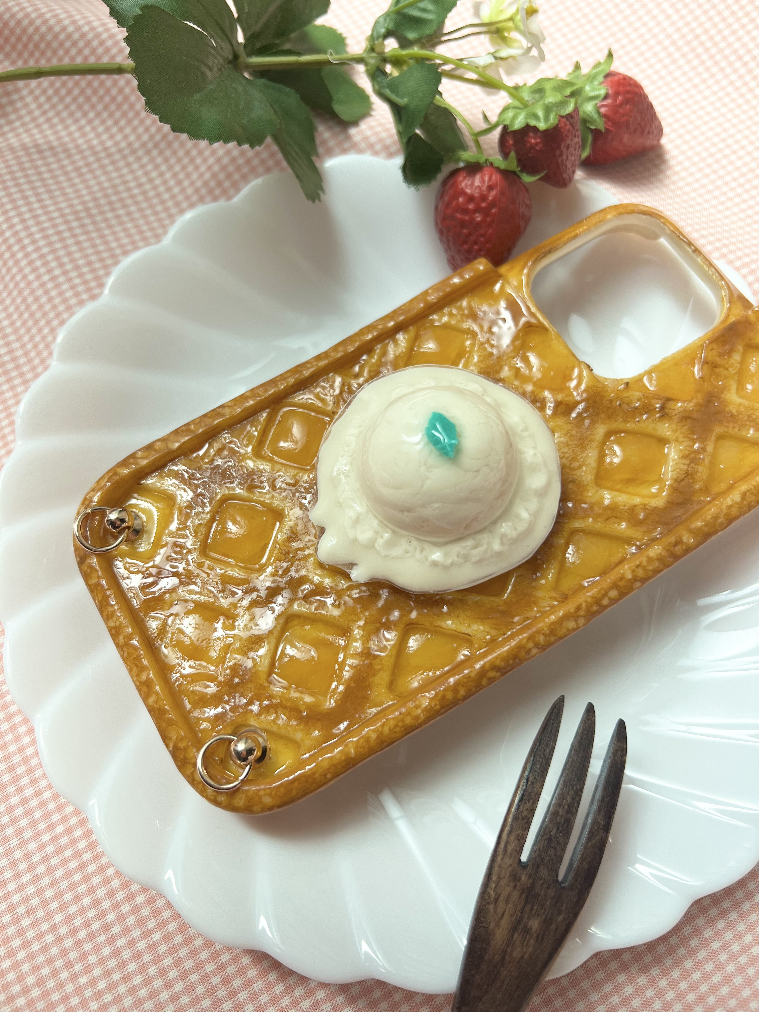 森のアップルパイのスマホケース＊バニラアイスのスマホグリップ付き＊