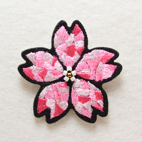 かわいい刺繍ワッペン ステンドグラス桜 シール付き アップリケ 野島