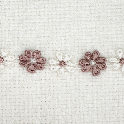 フラワーケミカルレース　花　ホワイト×くすみピンク　２m単位　Lc83 3枚目の画像