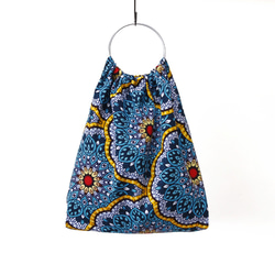 アフリカ布のリングハンドルバッグ（ アラベスク ）大人可愛い お洒落 2枚目の画像
