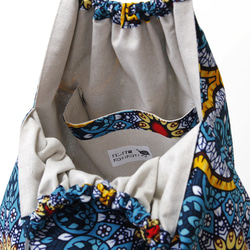 アフリカ布のリングハンドルバッグ（ アラベスク ）大人可愛い お洒落 4枚目の画像