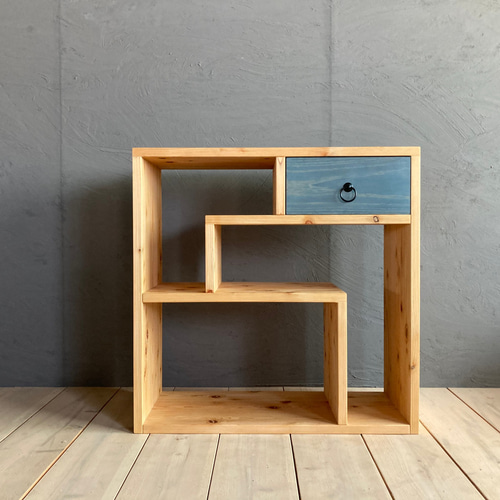 漆塗りの和モダンなシェルフ】桧無垢材の違い棚｜本棚｜棚 棚