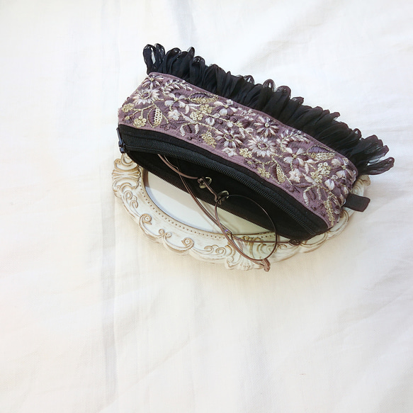 インド刺繍リボン バッグにつけられるメガネケース ♡ ペンケース フラットポーチ 4枚目の画像