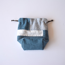 綠松石藍色，Kogin 生魚片 x 拼布 [亞麻，帶角撐板的抽繩袋] 非常適合整理行李。 第10張的照片