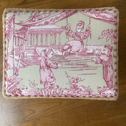 カルトナージュ(中)裁縫箱　中国風柄でステキ‼︎ 大きさも使いやすい‼︎レース、ビーズアンティーク 7枚目の画像