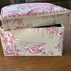 カルトナージュ(中)裁縫箱　中国風柄でステキ‼︎ 大きさも使いやすい‼︎レース、ビーズアンティーク 9枚目の画像