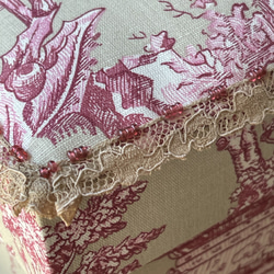 カルトナージュ(中)裁縫箱　中国風柄でステキ‼︎ 大きさも使いやすい‼︎レース、ビーズアンティーク 11枚目の画像