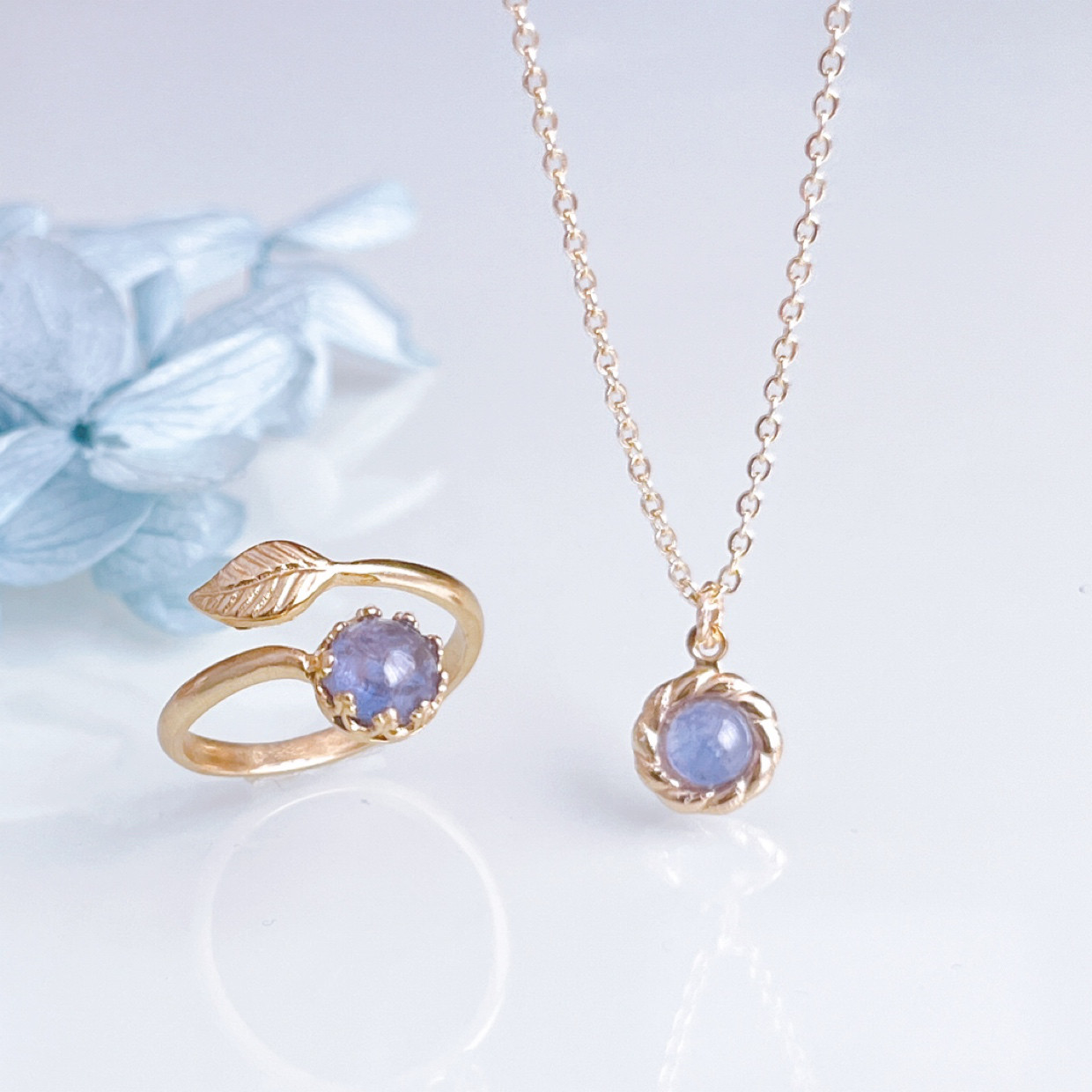 TV掲載《12月誕生石》タンザナイト 紫陽花 ブルー  ネックレス 指輪　リング　二点セット　お花　ギフト クリスマス