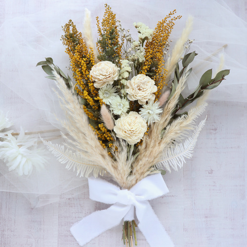 New！】ミモザと白ローズのクラッチブーケ ウェディングブーケ 前撮り