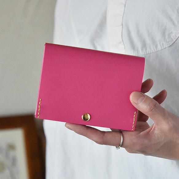 ハーフウォレット・ショッキングピンク（イタリア産牛革、顔料仕上げ