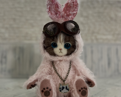 うさぎの着ぐるみを着たごーぐるにゃんこ(さくら) テディベアタイプ