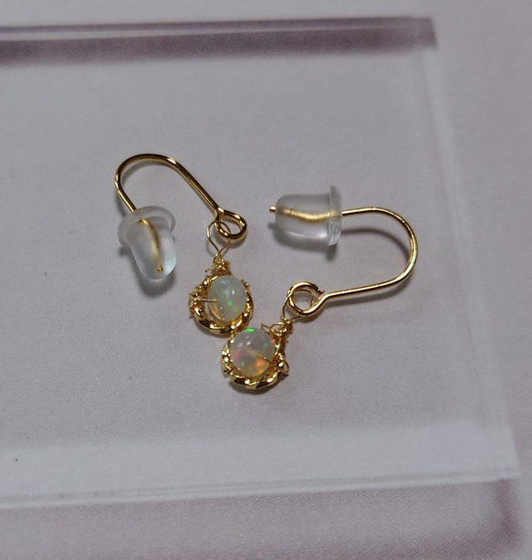 No6* エチオピアオパールピアス 游色 ピアス オパール ピアス
