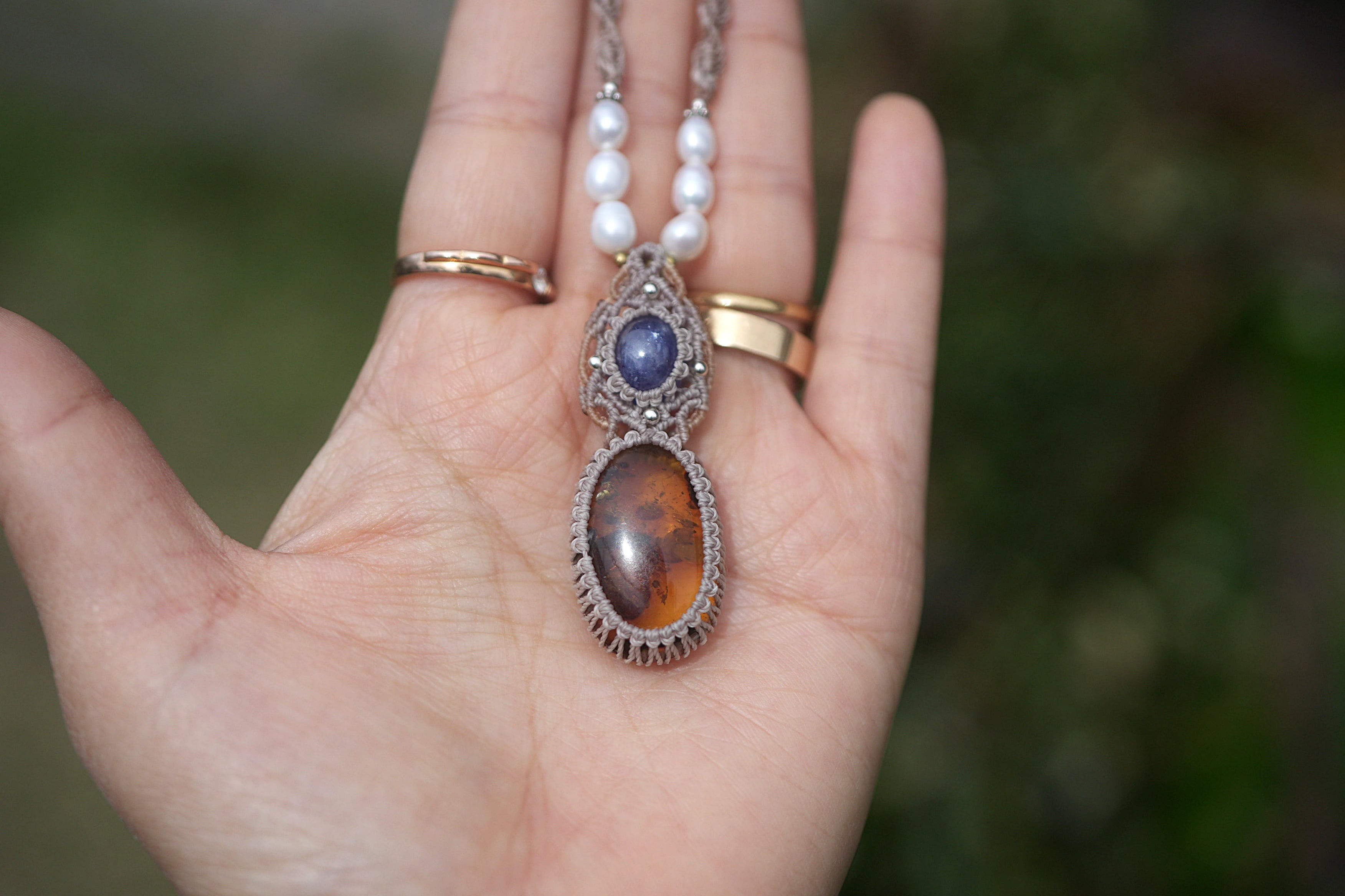 古代の奇跡とサファイア★アンバー マクラメネックレス1582