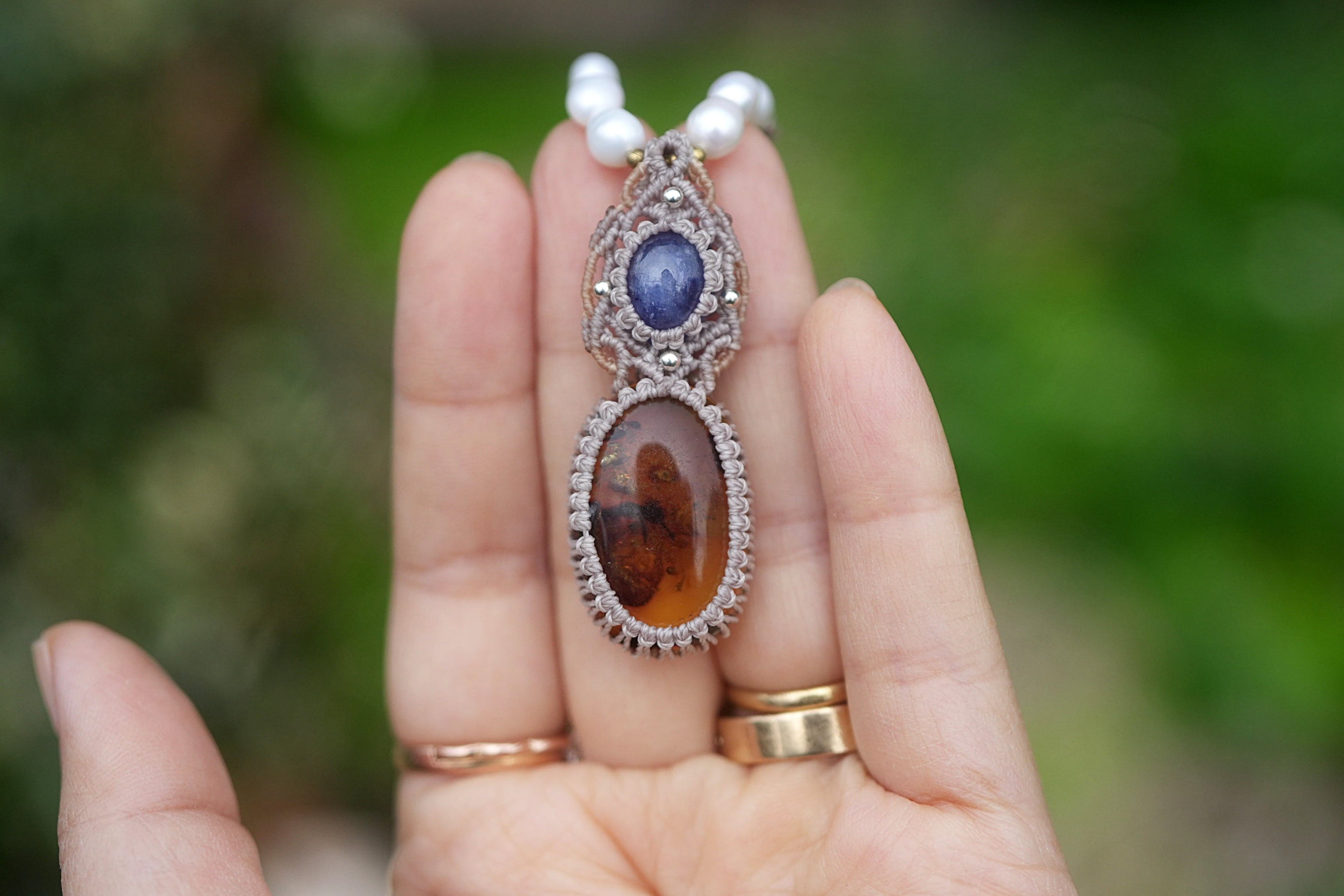 古代の奇跡とサファイア★アンバー マクラメネックレス1582