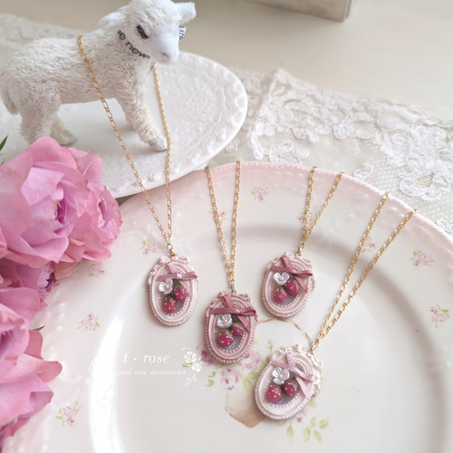 ﾘﾄﾙｳｯｽﾞ〕姫ﾊﾞﾗいちご ﾈｯｸﾚｽ ネックレス・ペンダント t・rose 通販 