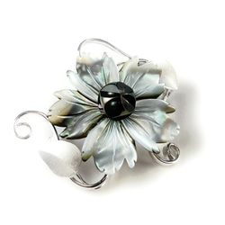 東京切子ブローチ　雅七宝　マザーオブパール　ブラック 1枚目の画像