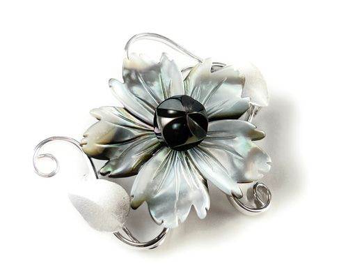 東京切子ブローチ 雅七宝 マザーオブパール ブラック ブローチ KILIKO