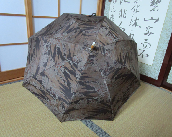 泥染め・着物から日傘（傘袋付き） 8枚目の画像