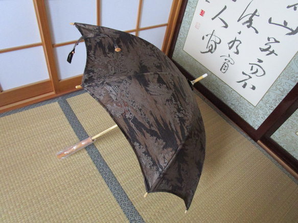 泥染め・着物から日傘（傘袋付き） 7枚目の画像