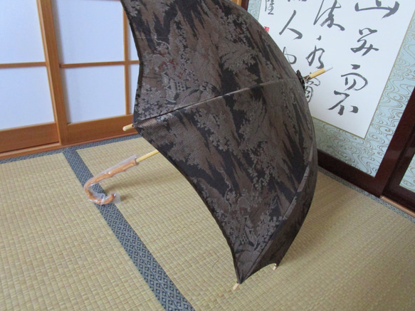 泥染め・着物から日傘（傘袋付き） 3枚目の画像
