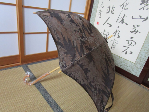 泥染め・着物から日傘（傘袋付き） 13枚目の画像