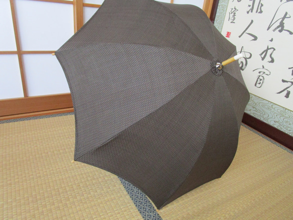 本場泥大島紬の着物から日傘（傘袋付き） 3枚目の画像
