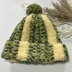 キッズ イエロー ＆ グリーン の 春色 ニット帽子 1枚目の画像