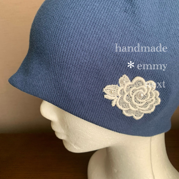 送料無料＊handmade パールビジューモチーフ付き帽子〈Rose・ネイビー〉ケアキャップ　ケア帽子　母の日 2枚目の画像