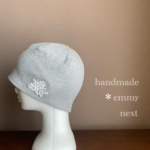 送料無料＊handmade パールビジューモチーフ付き帽子〈mimosa・ライトグレー〉ケアキャップ　ケア帽子　母の日 3枚目の画像