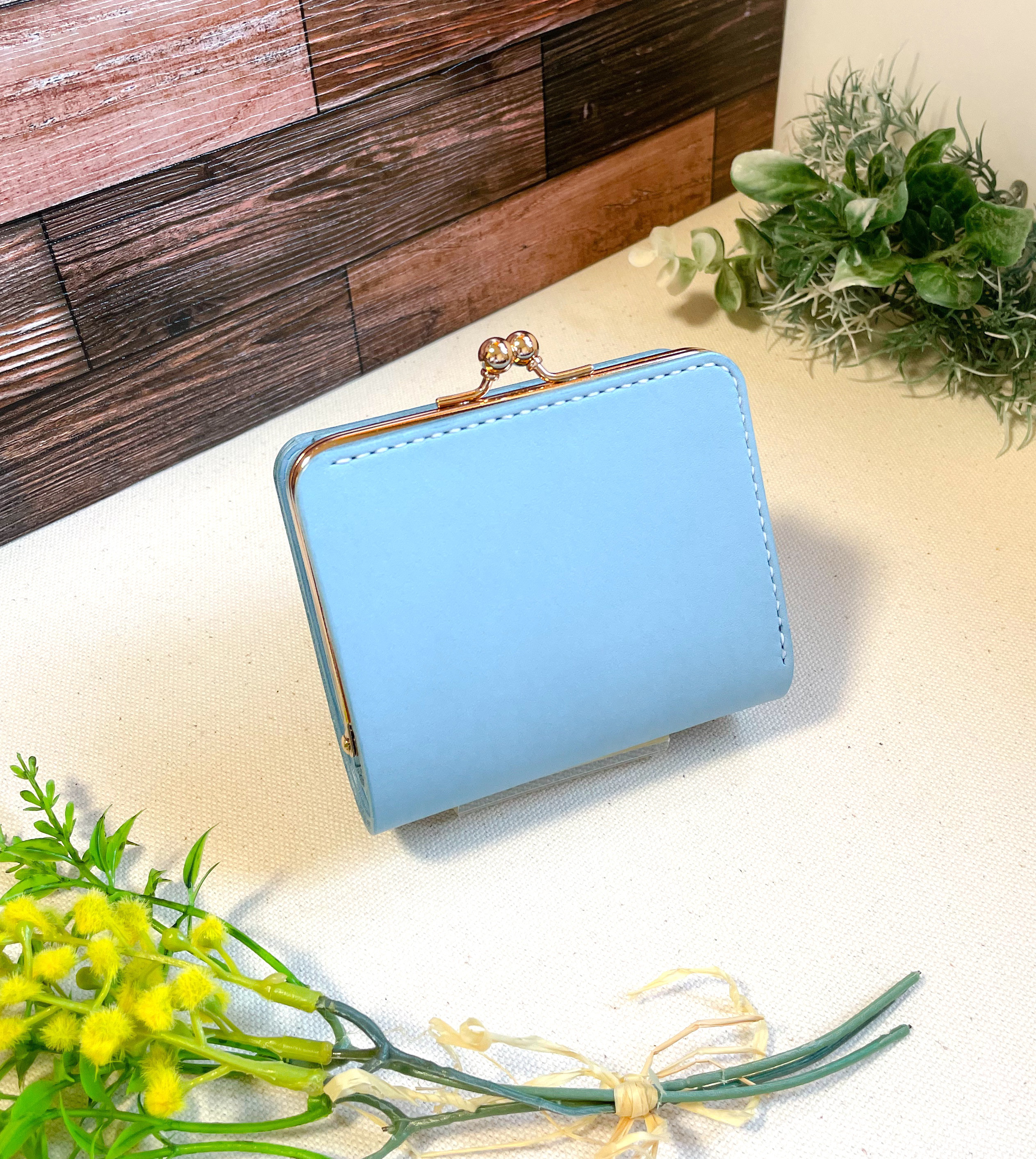 手のひらサイズのがま口財布/:スカイブルー 7,600円