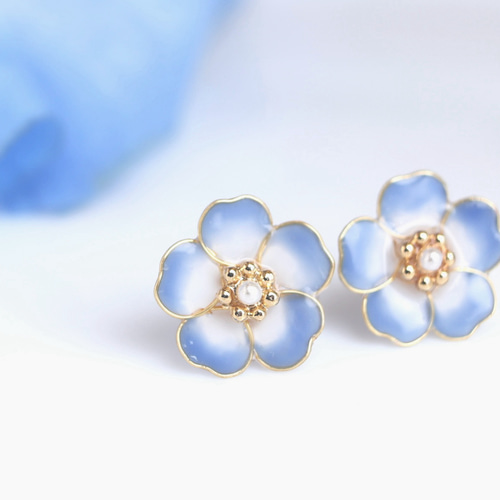 ネモフィラ ピアス・イヤリング 母の日 ブルー フラワー ピアス