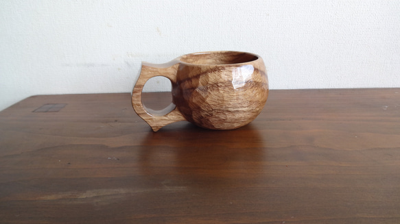 虎柄のシラカシの一木彫りコーヒーカップ 2枚目の画像