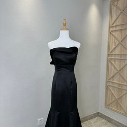 売れ人気商品！黒い　立体的なドレス　チューブトップ　ウェディングドレス　上質なドレス　サテン　花嫁パーティードレス前撮り 2枚目の画像