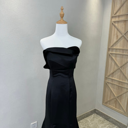 売れ人気商品！黒い　立体的なドレス　チューブトップ　ウェディングドレス　上質なドレス　サテン　花嫁パーティードレス前撮り 1枚目の画像