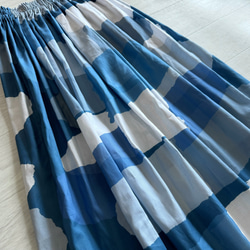 新作♪デザイナーズテキスタイルのスカート　グラデーションブルー 9枚目の画像