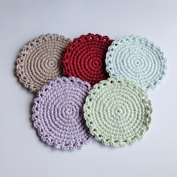 手編み　2本どり編みのコットン　コースター　同色2枚1組の2組販売(4枚)　5色の内2色を選択　10㎝ 1枚目の画像