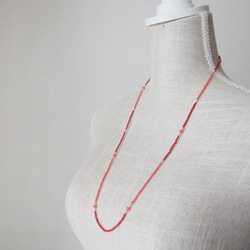 レッド KABURU 留め具のない かぶるタイプのガラスビーズネックレス 赤 72 6枚目の画像