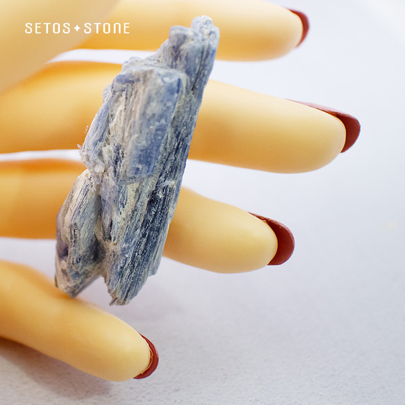カイヤナイト原石【天然石】（カヤナイト 藍晶石 kyanite）24.7g 5枚目の画像