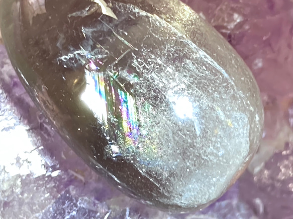 万華鏡✿*:・ レインボー スモーキークォーツ 　原石　タンブル　煙水晶 5枚目の画像