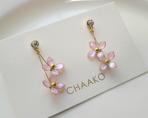 シェル フラワーイヤリング(片耳のみ) シェル イヤリング｜ヴァンドームブティック（VENDOME BOUTIQUE